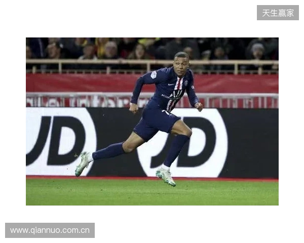 跟队:姆巴佩继续进行单独有球训练,希望能随队前往曼城 跟队:姆巴佩继续进行单独有球训练,希望能随队前往曼城