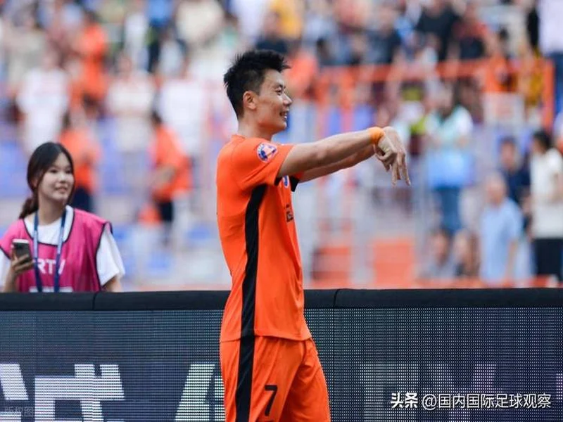 博主：大连英博迎来冬窗第二名新援，云南玉昆球员罗竞即将加盟